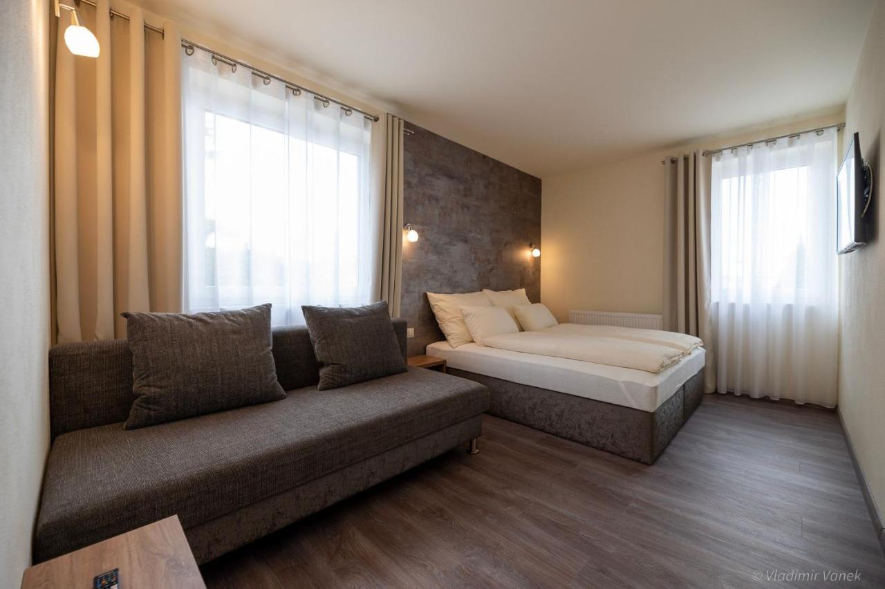 Apartmany I - Kafe 波切尼斯 外观 照片