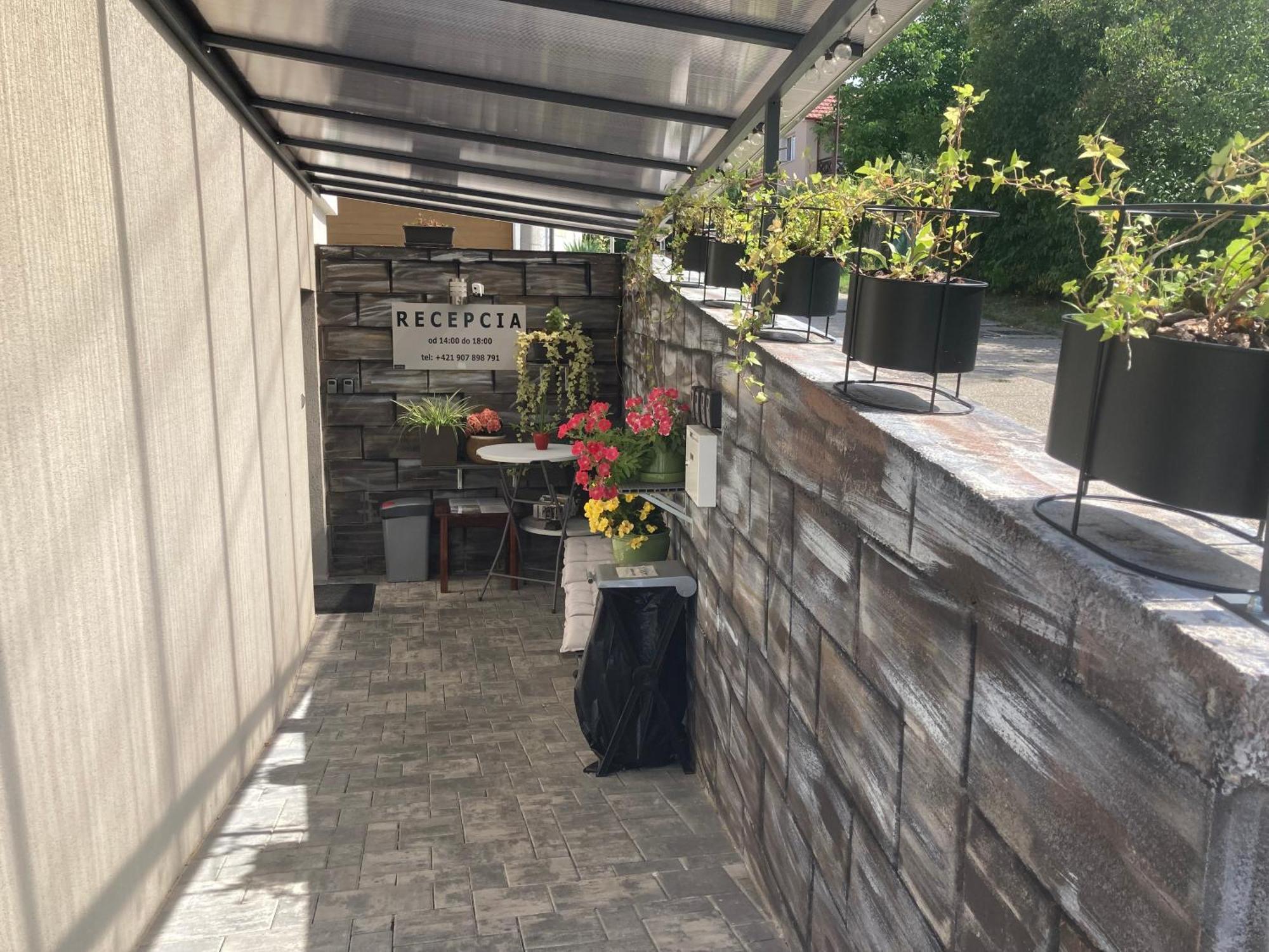 Apartmany I - Kafe 波切尼斯 外观 照片